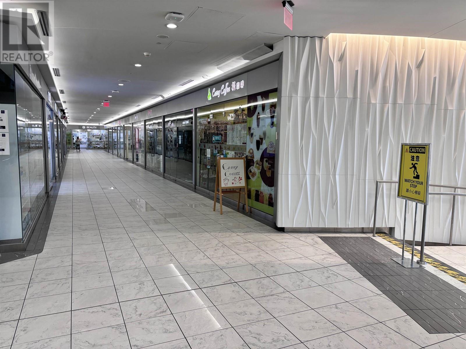 Listing Picture 4 of 7 : 2315 4000 NO. 3 ROAD, Richmond / 烈治文 - 魯藝地產 Yvonne Lu Group - MLS Medallion Club Member