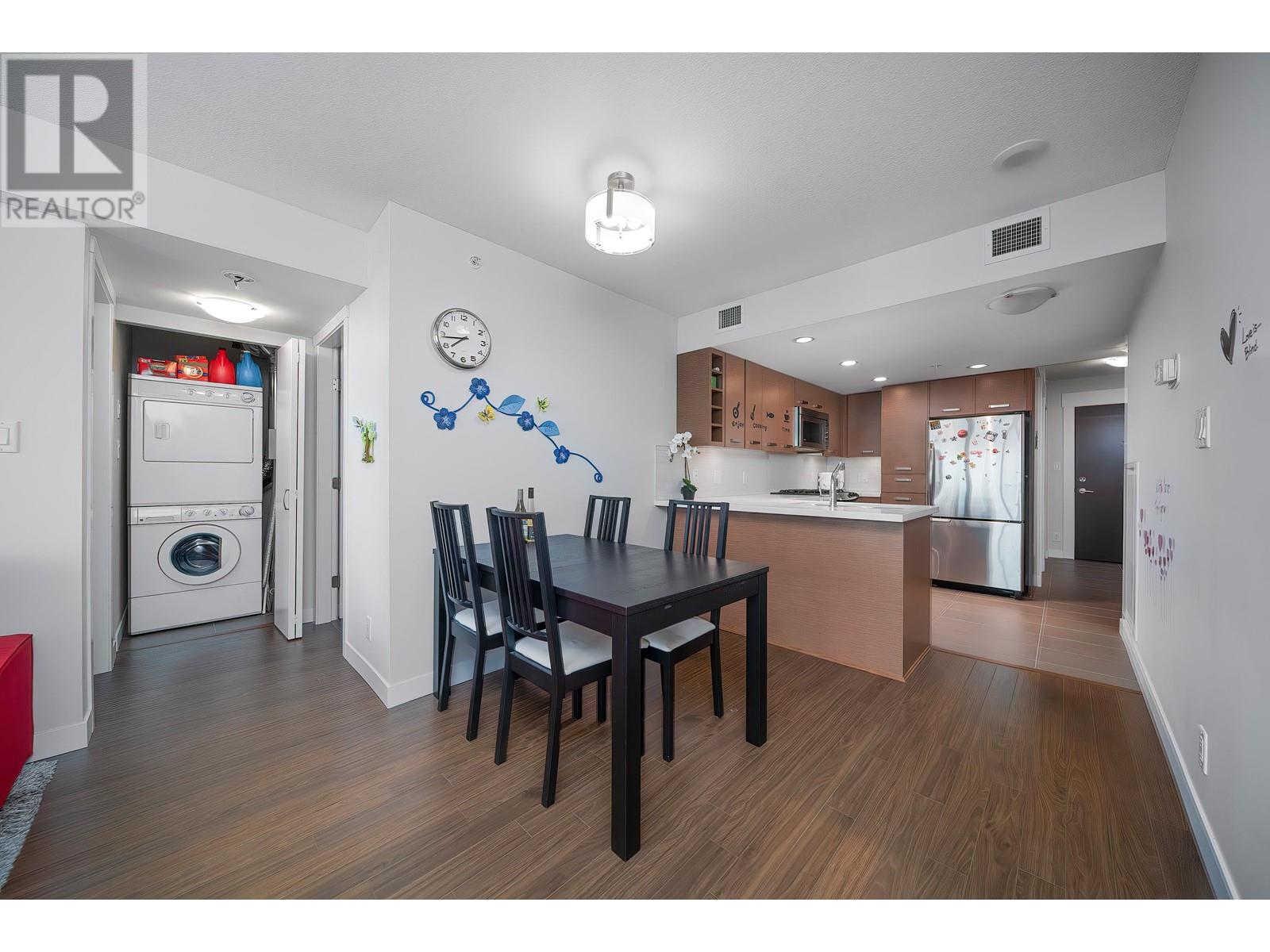 Listing Picture 16 of 37 : 1201 8033 SABA ROAD, Richmond / 烈治文 - 魯藝地產 Yvonne Lu Group - MLS Medallion Club Member