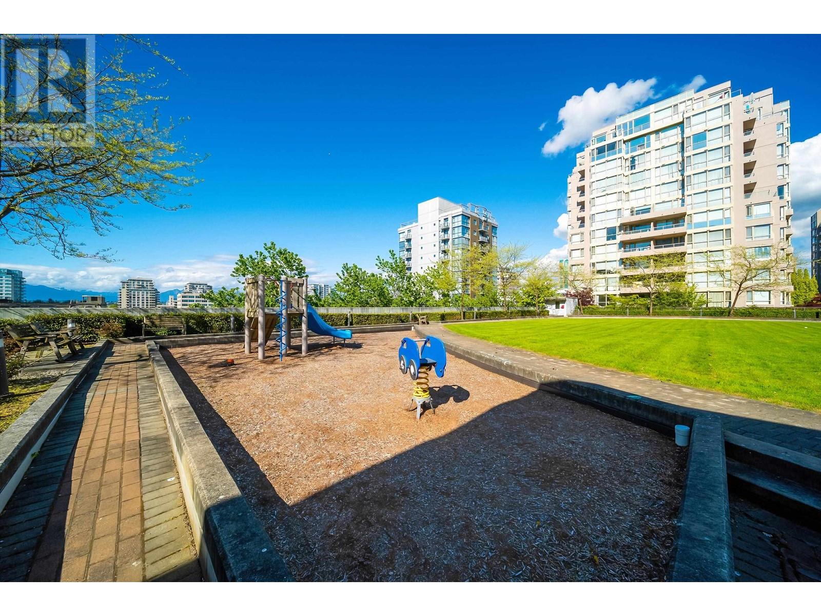 Listing Picture 28 of 37 : 1201 8033 SABA ROAD, Richmond / 烈治文 - 魯藝地產 Yvonne Lu Group - MLS Medallion Club Member