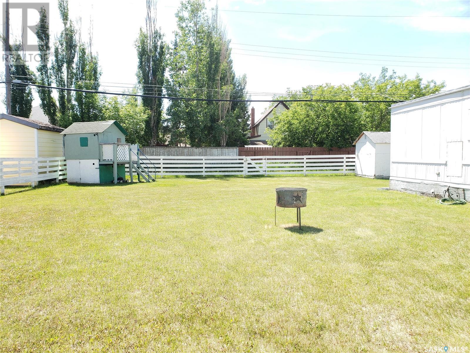 341 30th Street, Battleford, Saskatchewan  S0M 0E0 - Photo 12 - SK984508