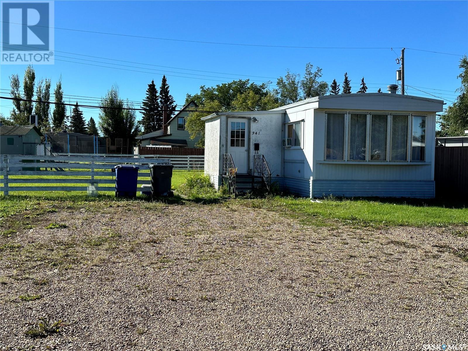 341 30th Street, Battleford, Saskatchewan  S0M 0E0 - Photo 3 - SK984508