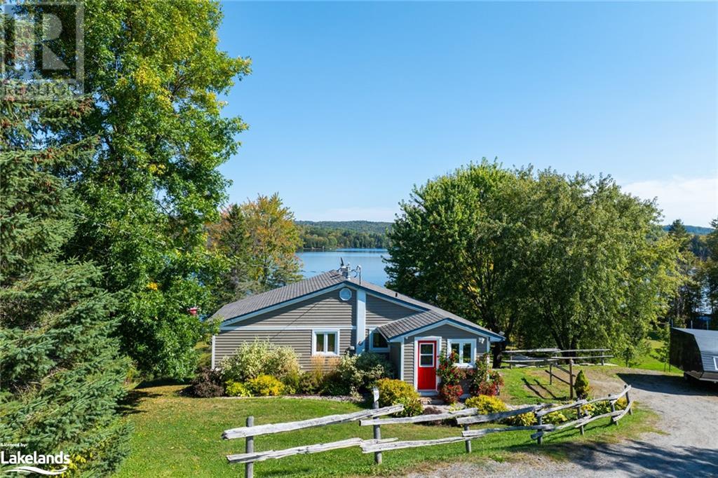 1111 MAPLEHURST Drive The Janssen Group