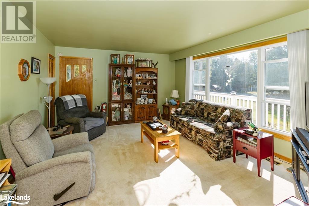 1525 GREEN LAKE Road, WEST GUILFORD, Ontario One Percent Realty Ltd