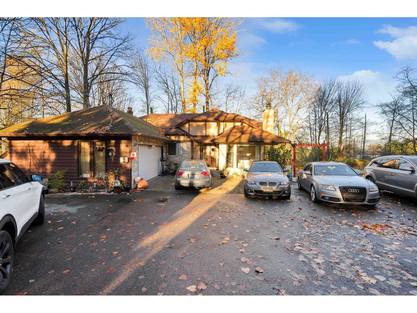 Property at 13851 115 AVENUE image 3