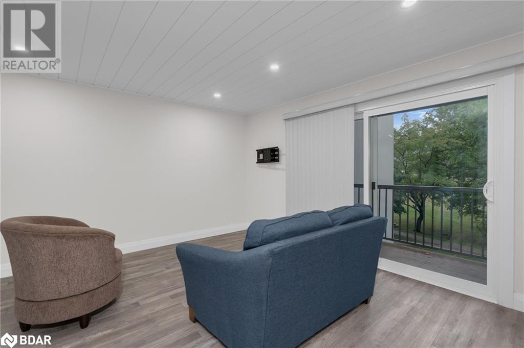 1102 Horseshoe Valley Road W Unit# 220, Barrie, Ontario  L4M 4Y8 - Photo 11 - 40652678