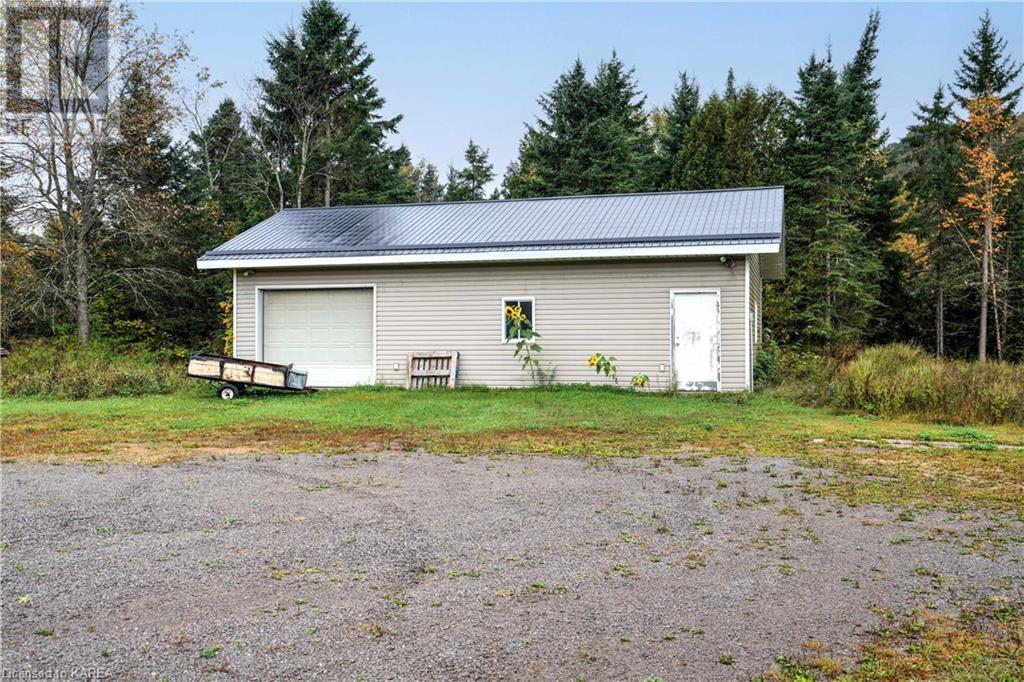 1968 Matawatchan Road, North Frontenac, Ontario  K0J 2R0 - Photo 8 - 40650037