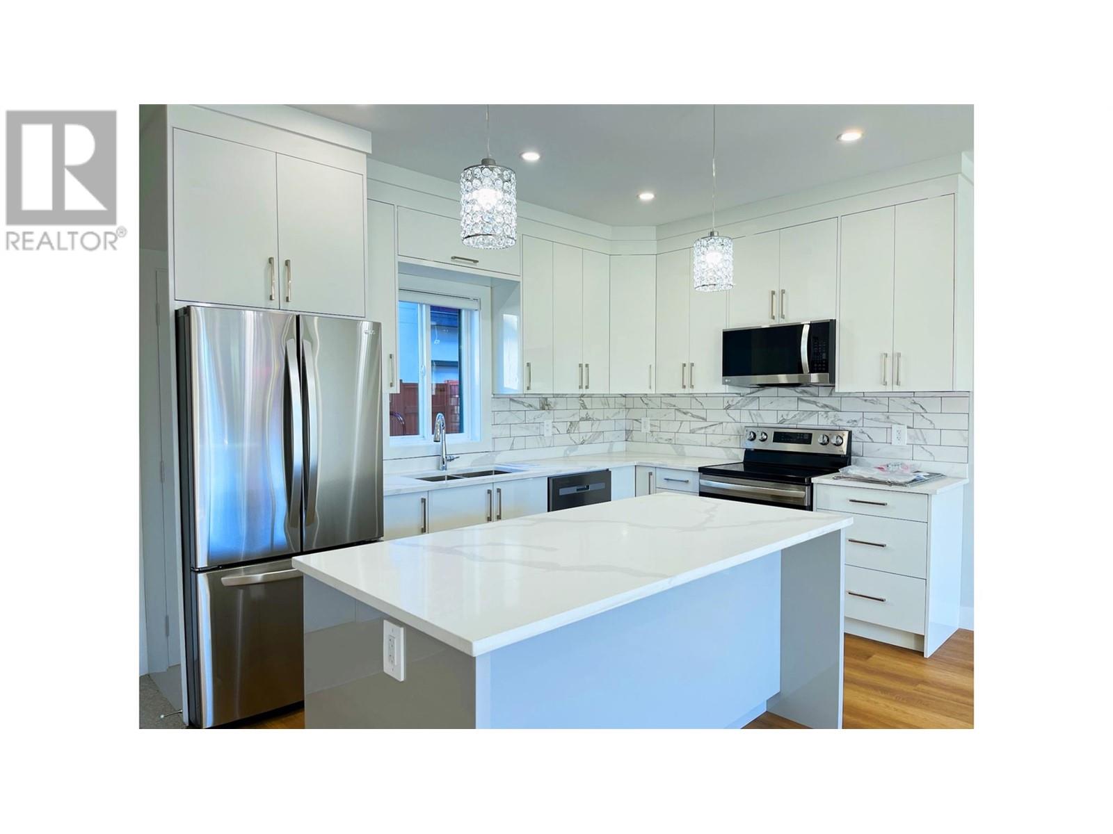 Property at 125 Calgary Avenue Unit# 101 image 3