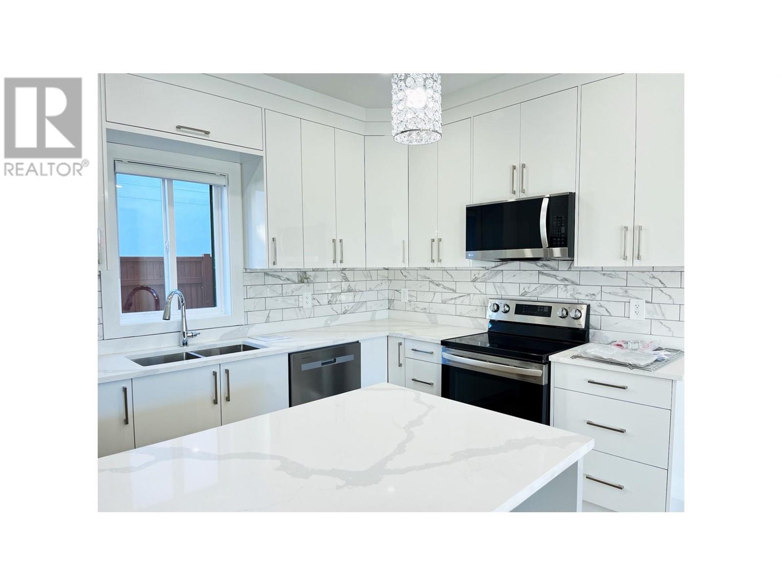 Property at 125 Calgary Avenue Unit# 101 image 4
