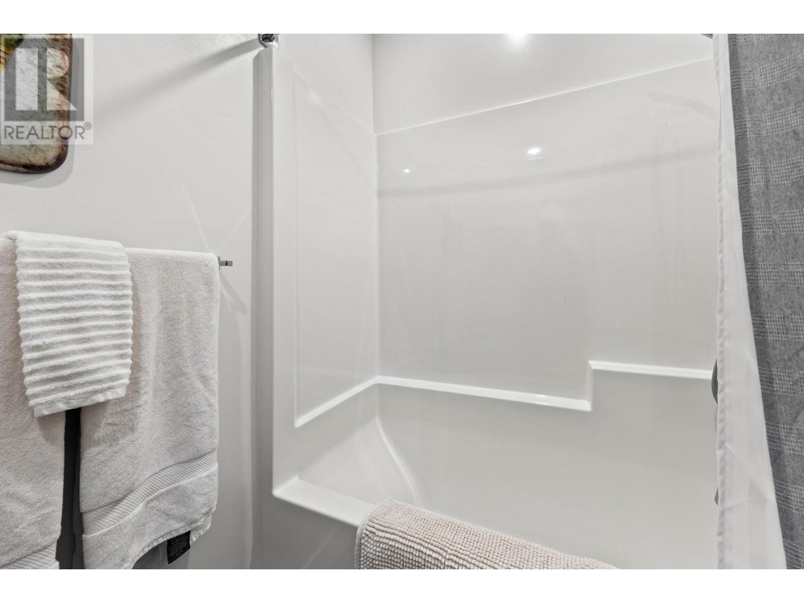 201-1130 Sun Peaks Rd, Sun Peaks, British Columbia  V0E 5N0 - Photo 18 - 181111