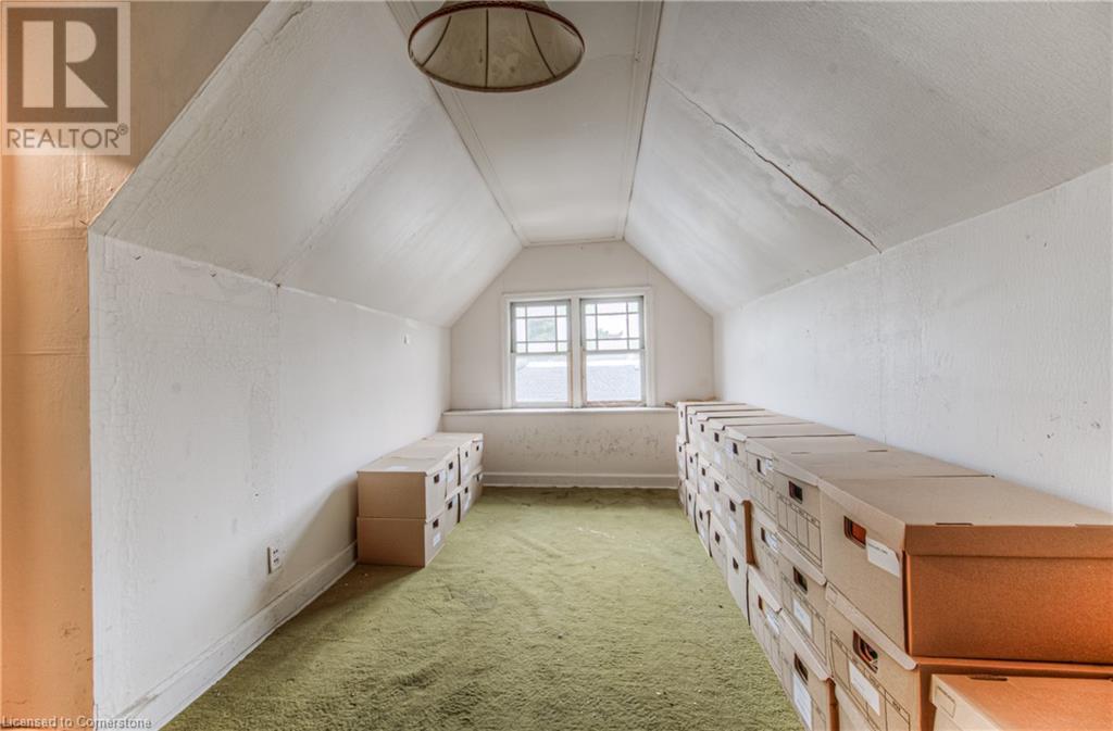 9 Ahrens Street W, Kitchener, Ontario  N2H 4B6 - Photo 27 - 40650291