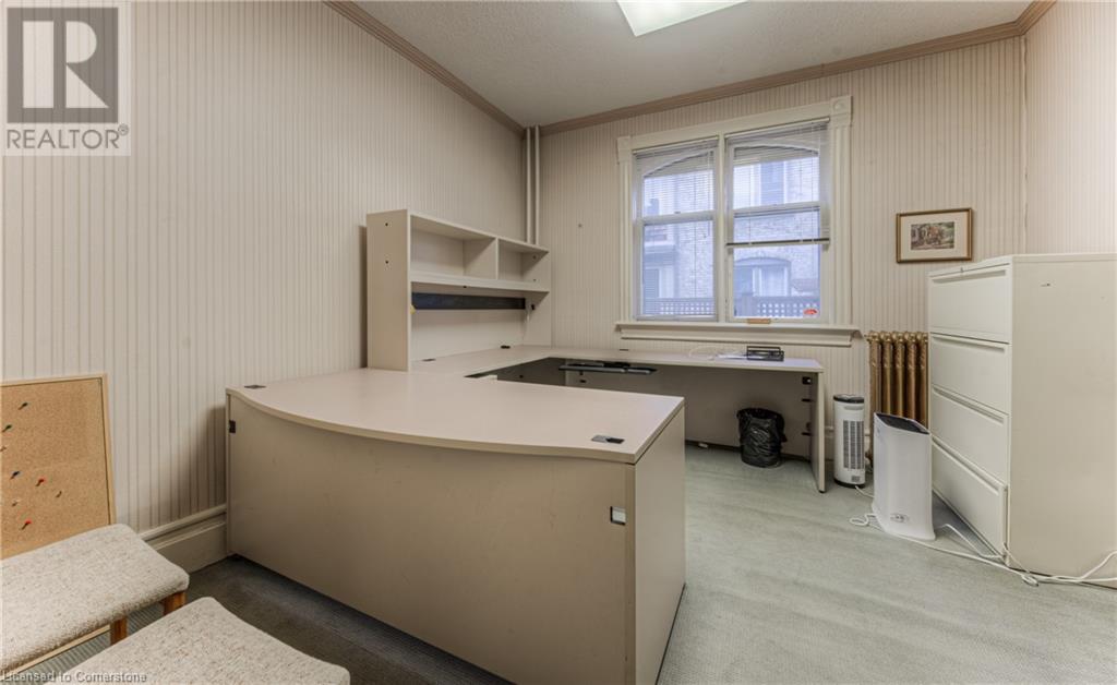 9 Ahrens Street W, Kitchener, Ontario  N2H 4B6 - Photo 10 - 40650291