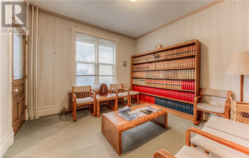 9 Ahrens Street W, Kitchener, Ontario  N2H 4B6 - Photo 6 - 40650291