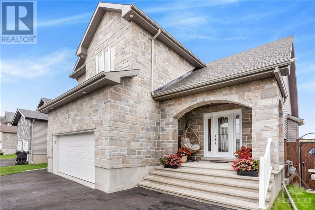 28 Yanik Street, Limoges, Ontario  K0A 2M0 - Photo 2 - 1413376