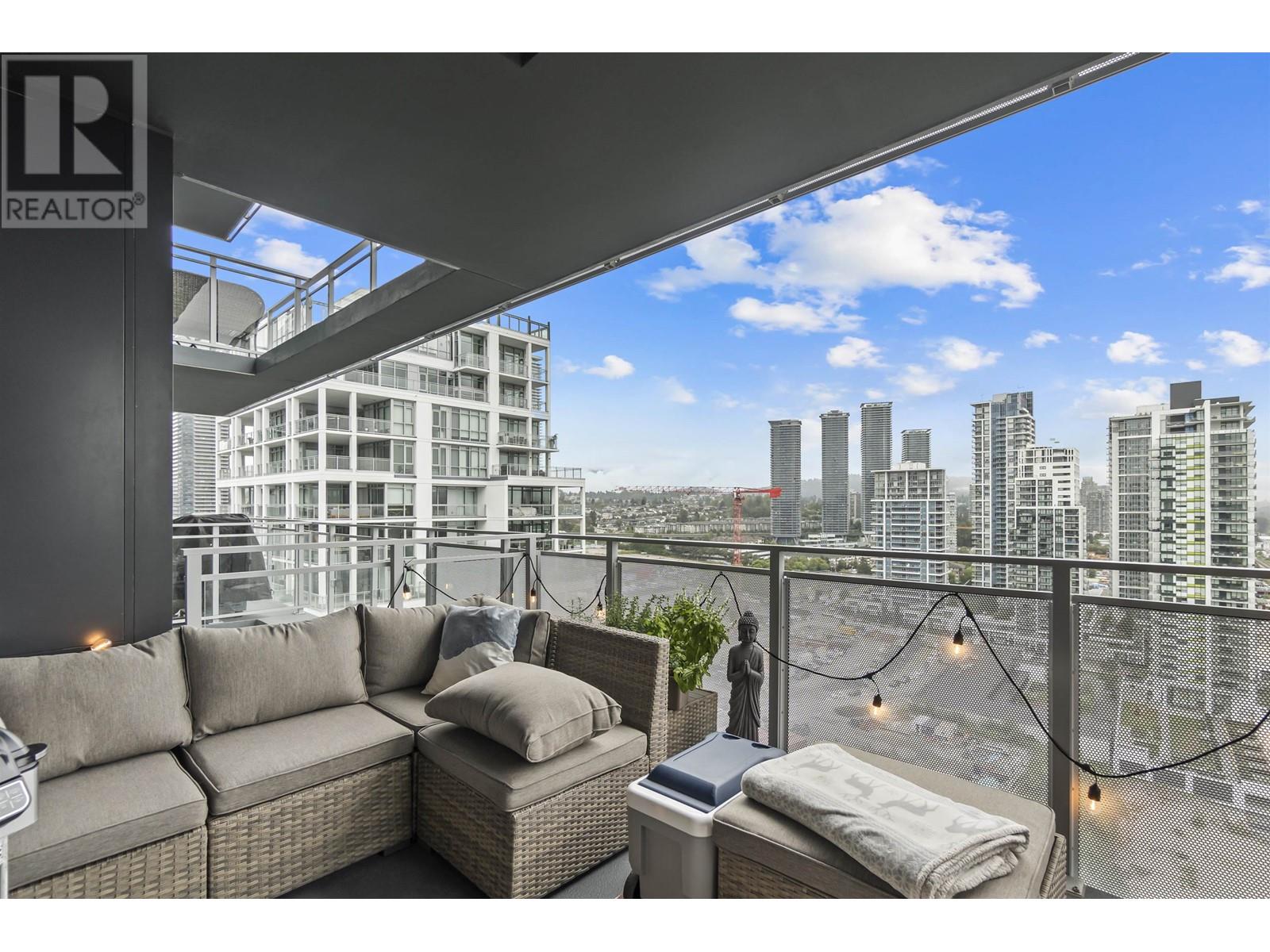 Listing Picture 9 of 27 : 1903 4433 ALASKA STREET, Burnaby / 本拿比 - 魯藝地產 Yvonne Lu Group - MLS Medallion Club Member