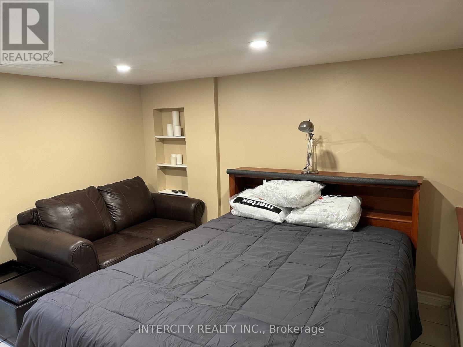 Bsmt - 222 Combe Avenue, Toronto, Ontario  M3H 4K5 - Photo 11 - C7405902