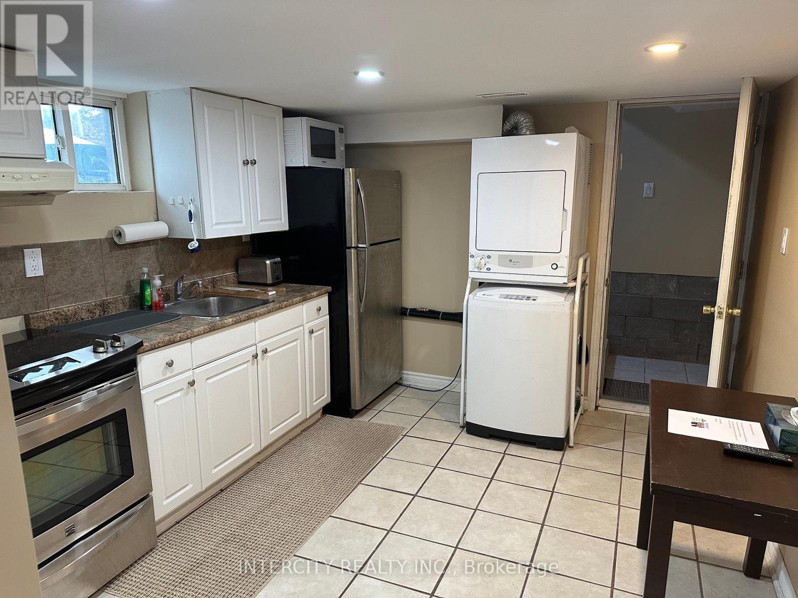 Bsmt - 222 Combe Avenue, Toronto, Ontario  M3H 4K5 - Photo 6 - C7405902