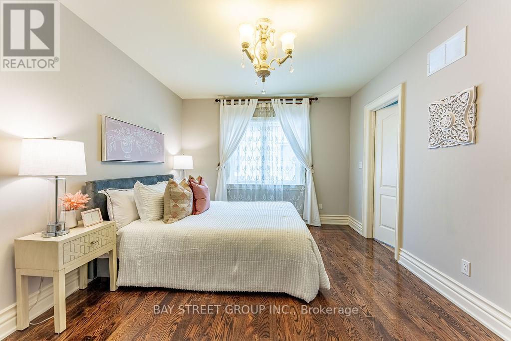 205 Greenfield Avenue, Toronto, Ontario  M2N 3E2 - Photo 37 - C8357472