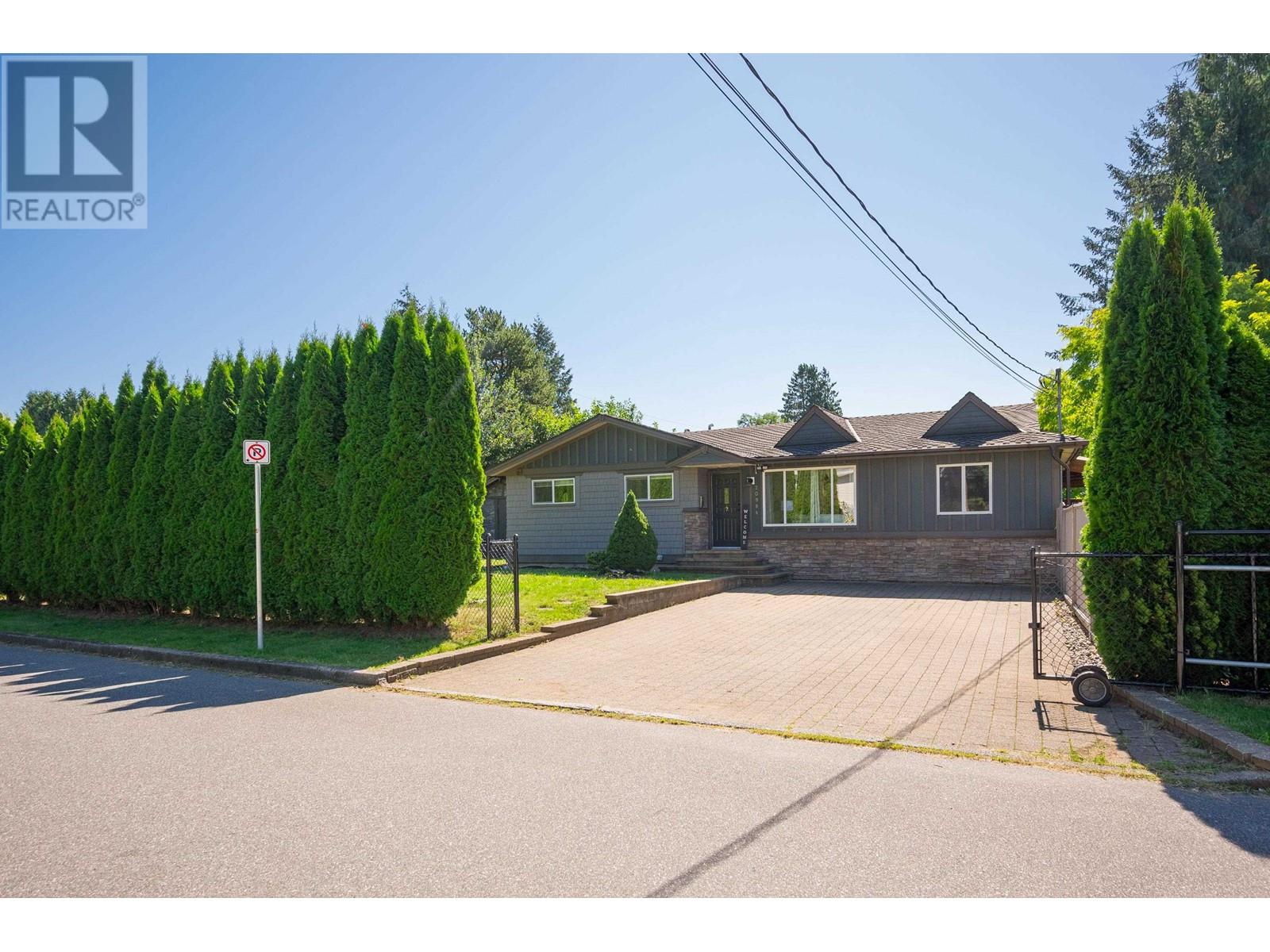 20984 118 Avenue, Maple Ridge, British Columbia  V2X 2M7 - Photo 1 - R2929677