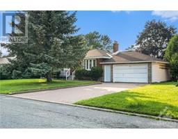 28 ROUNDHAY DRIVE, ottawa, Ontario