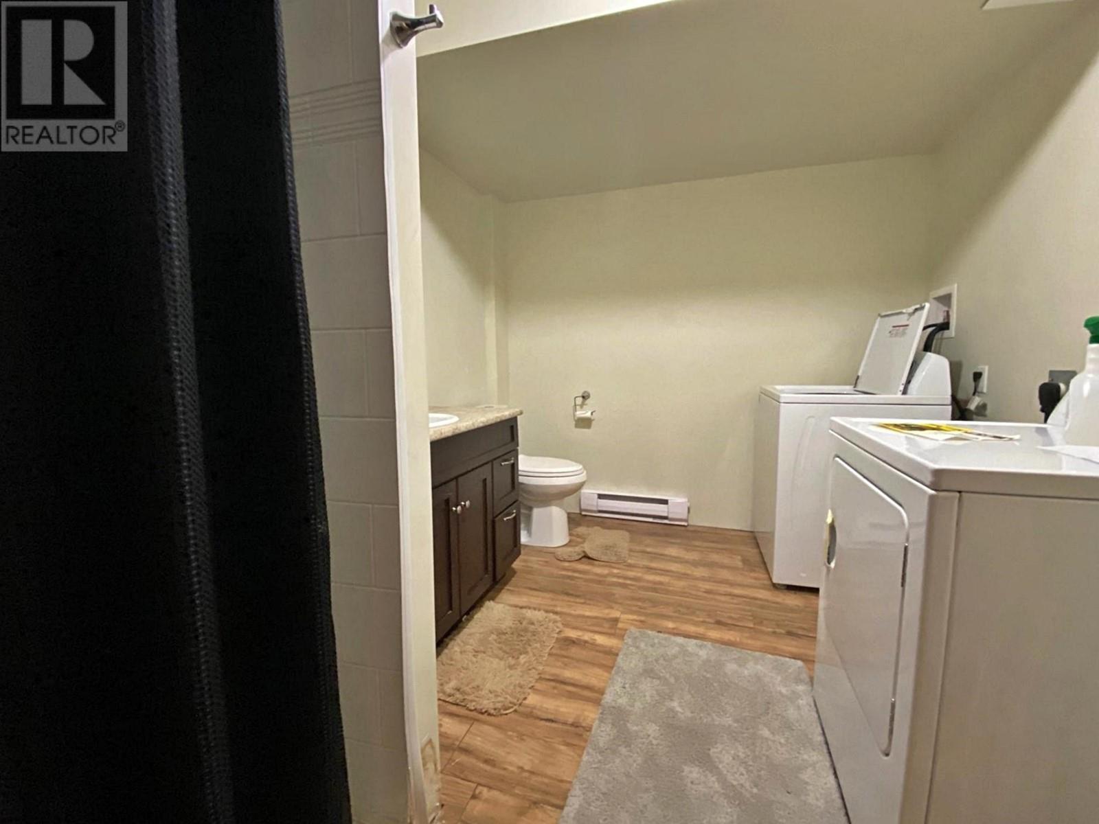 324 Dunlevy Road, Clearwater, British Columbia  V0E 1N2 - Photo 17 - 181112