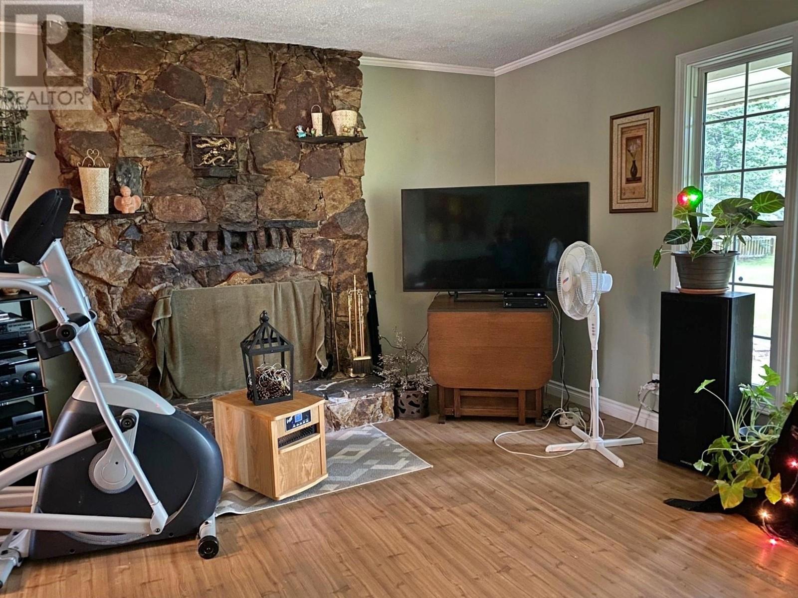 324 Dunlevy Road, Clearwater, British Columbia  V0E 1N2 - Photo 10 - 181112