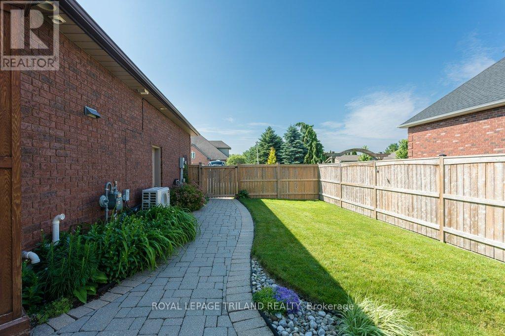 16 Guest Lane, Thames Centre (Mossley), Ontario  N0L 1V0 - Photo 36 - X9366936