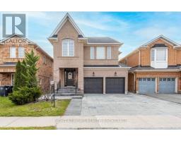 33 CRANNYFIELD DRIVE, Brampton, Ontario