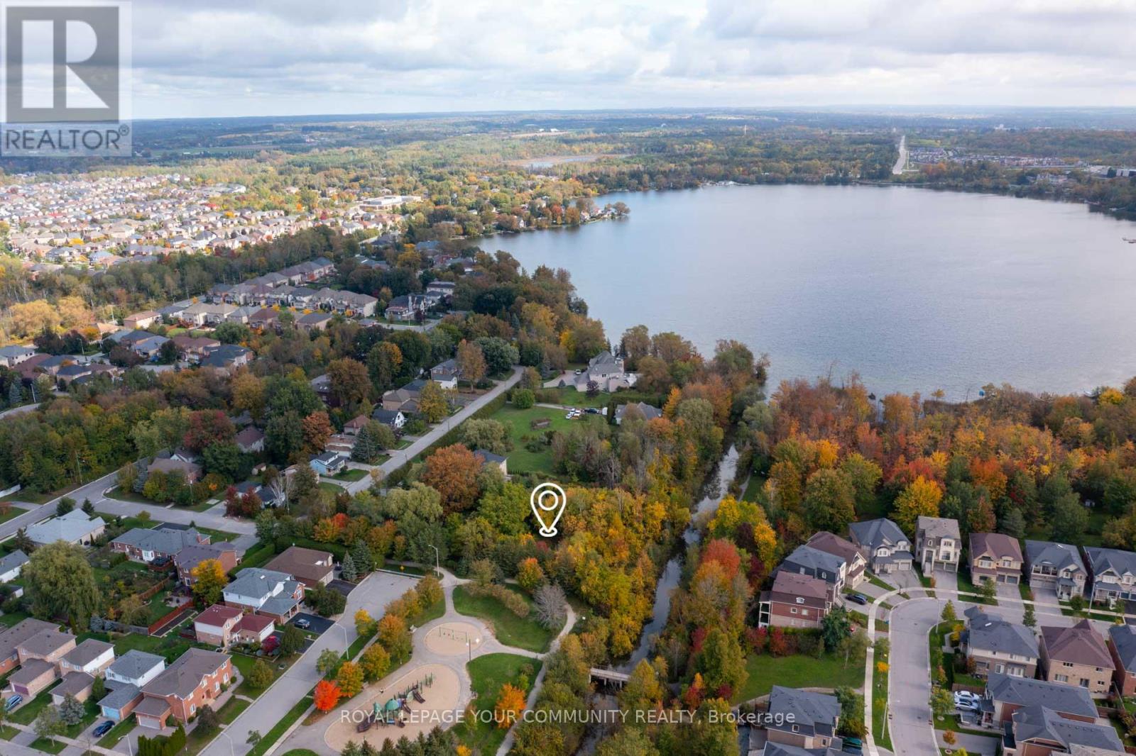 33 Sylvan Crescent, Richmond Hill, Ontario  L4E 3A1 - Photo 4 - N9345162