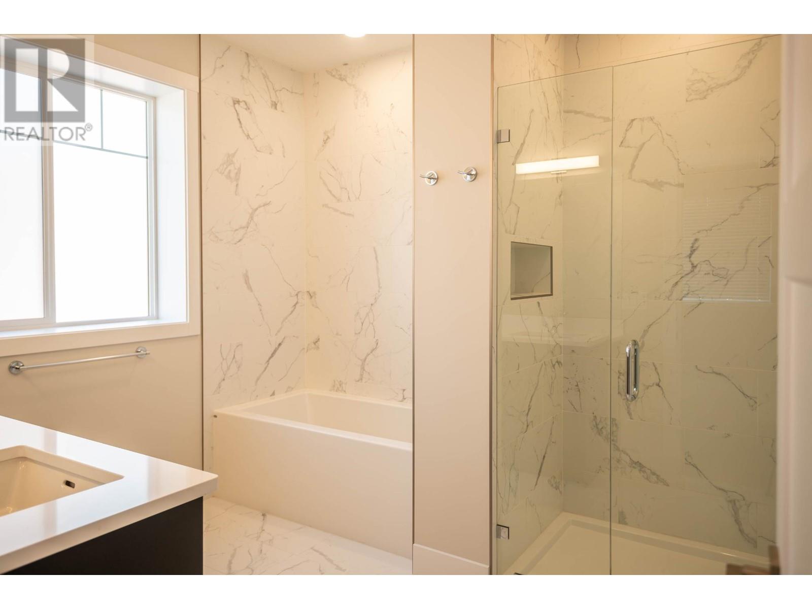 137-200 Grand Boulevard, Kamloops, British Columbia  V2C 0H3 - Photo 10 - 181114