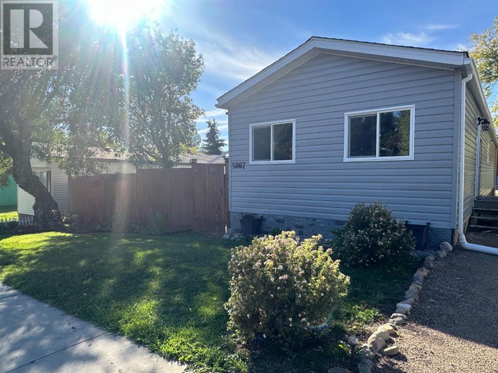 5007 51 Street, clandonald, Alberta