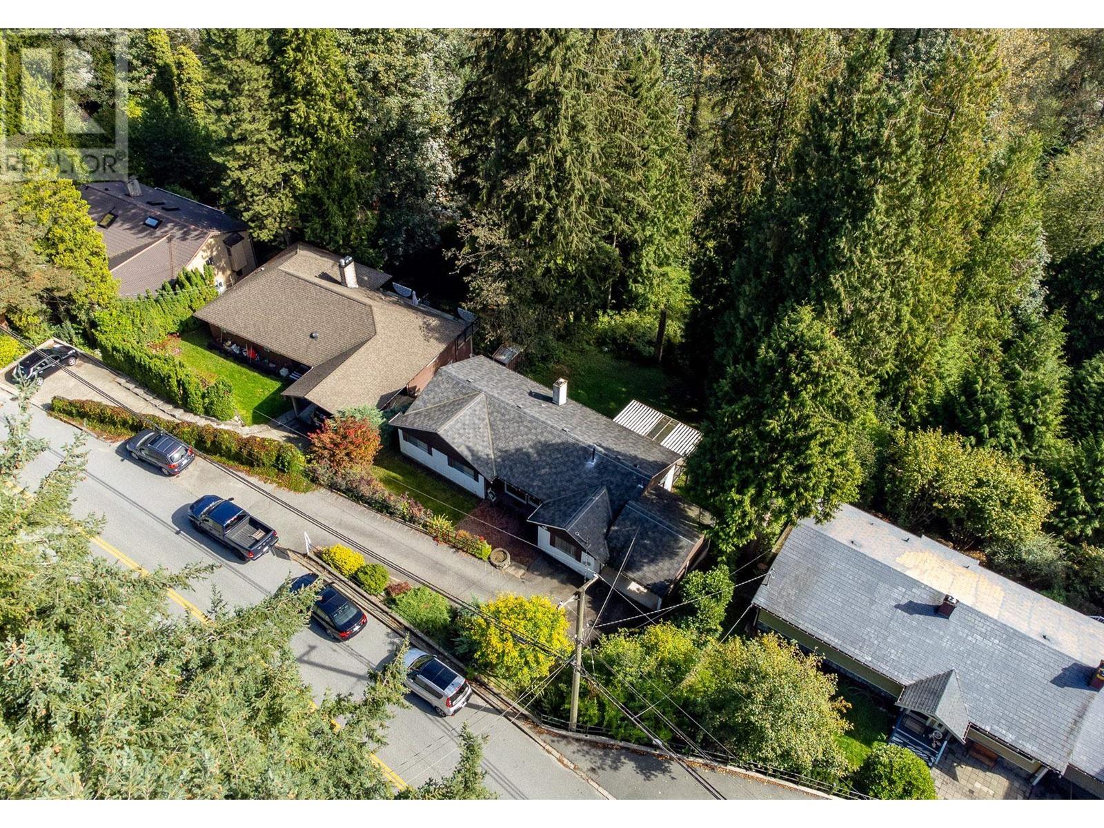 3051 Spuraway Avenue, Coquitlam, British Columbia  V3C 2E4 - Photo 28 - R2929473