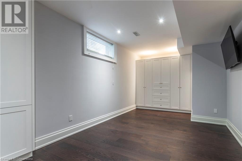 18 Crescent PlaceCambridge, Ontario  N1S 2N8 - Photo 31 - 40652733