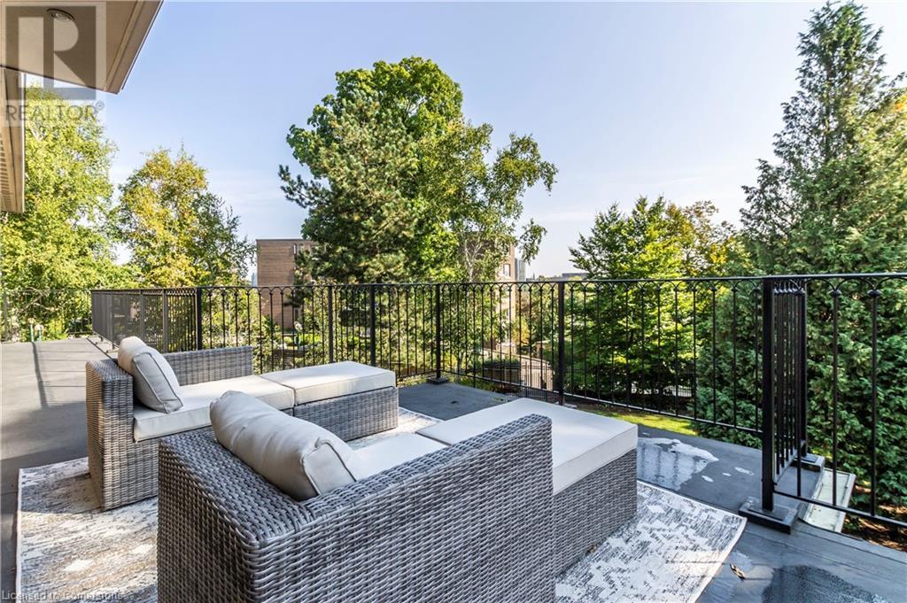 18 Crescent PlaceCambridge, Ontario  N1S 2N8 - Photo 23 - 40652733