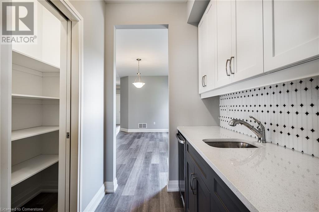 219 Klein Circle, Hamilton, Ontario  L9G 3K9 - Photo 13 - 40653318