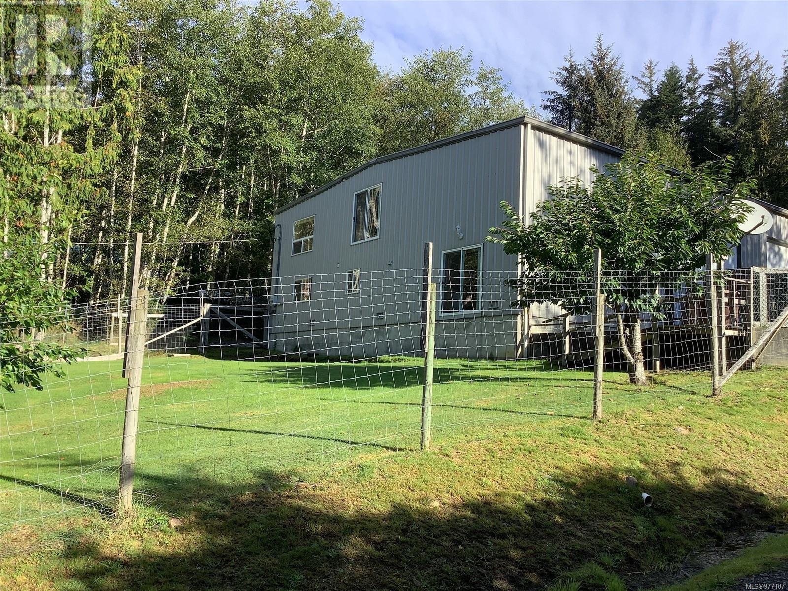345 3rd St, sointula, British Columbia V0N3E0