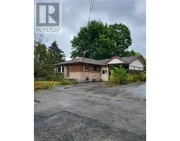 11 53 Highway, burford, Ontario
