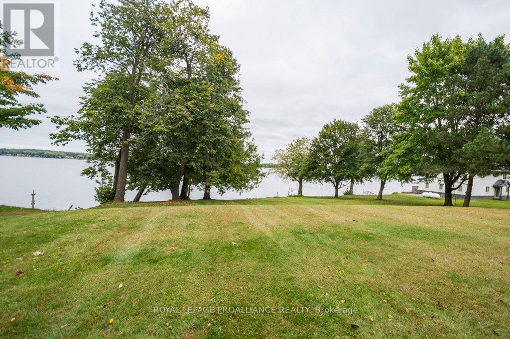 1424 County Rd 3, Prince Edward County (Ameliasburgh), Ontario  K0K 1L0 - Photo 38 - X9367979