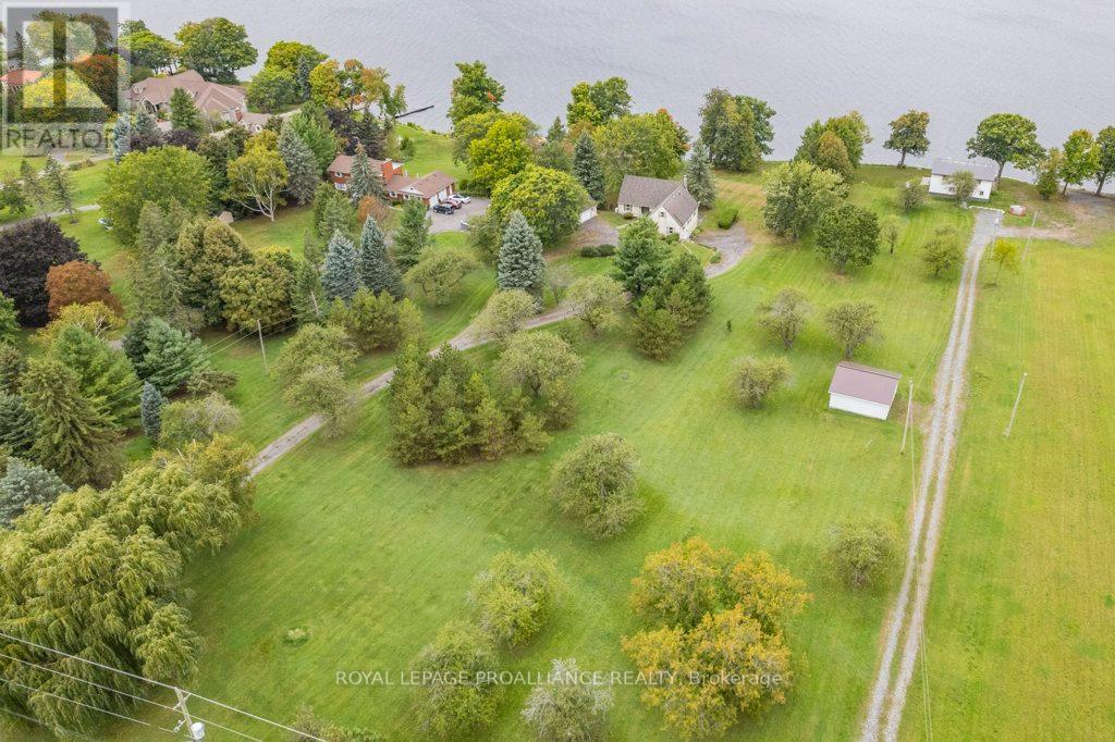 1424 County Rd 3, Prince Edward County (Ameliasburgh), Ontario  K0K 1L0 - Photo 6 - X9367979