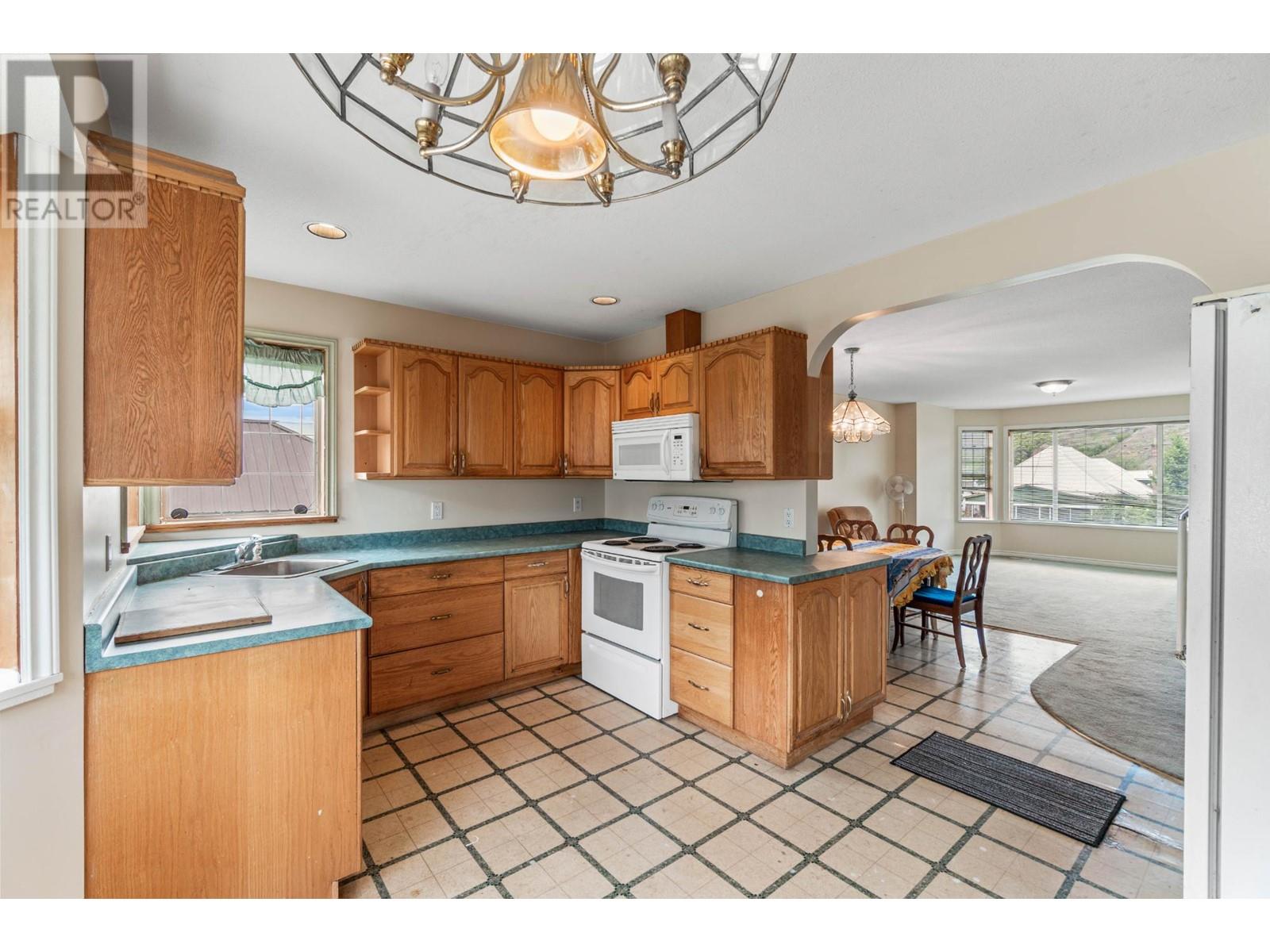 506 Brink Street, Ashcroft, British Columbia  V0K 1A0 - Photo 10 - 181113