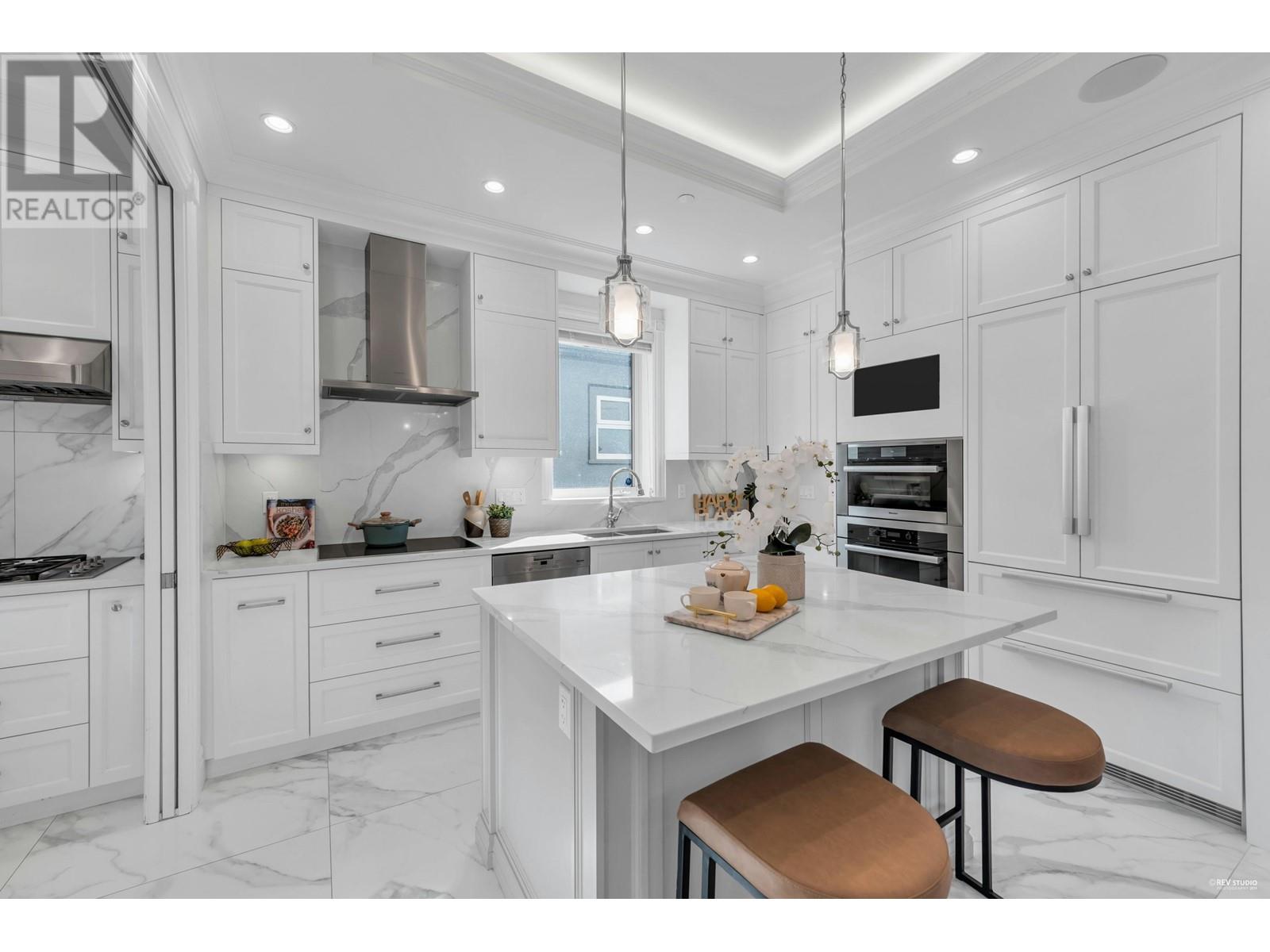 4627 W 15TH AVENUE, Vancouver, British Columbia One Percent Realty