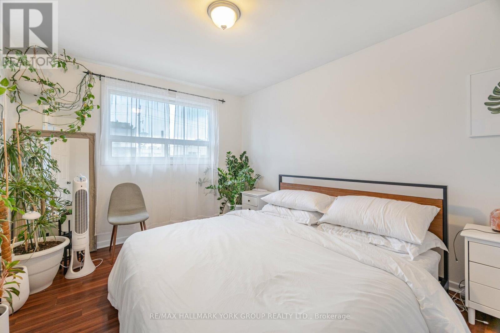 57 Curzon Street, Toronto, Ontario  M4M 3B3 - Photo 20 - E9367642