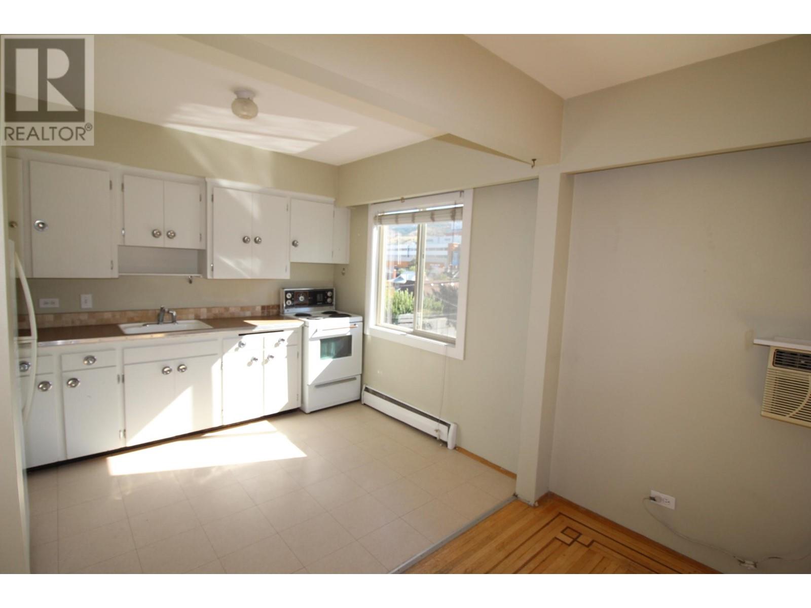 533 2nd Ave, Kamloops, British Columbia   - Photo 11 - 181116