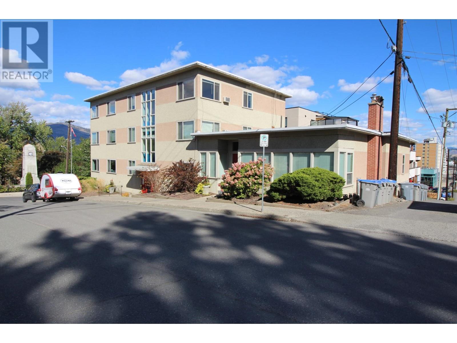 533 2nd Ave, Kamloops, British Columbia   - Photo 2 - 181116