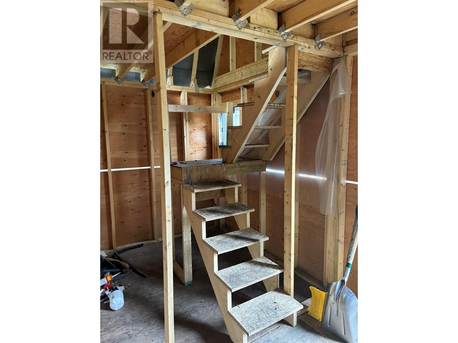 245 Ash Street, Fort St. James, British Columbia  V0J 1P0 - Photo 5 - R2922853