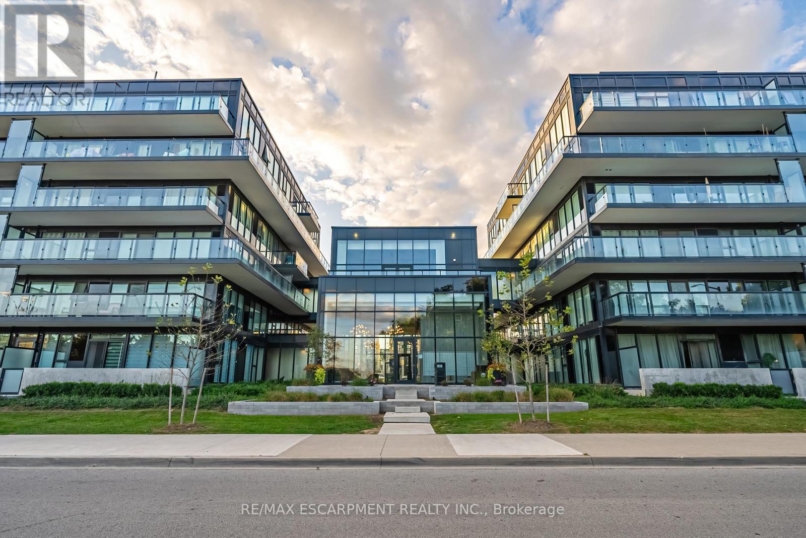 A301 - 1117 COOKE BOULEVARD, Burlington, Ontario