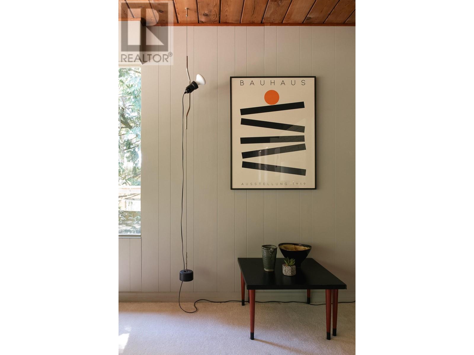 6217 ST. AVENUE, West Vancouver, British Columbia One Percent