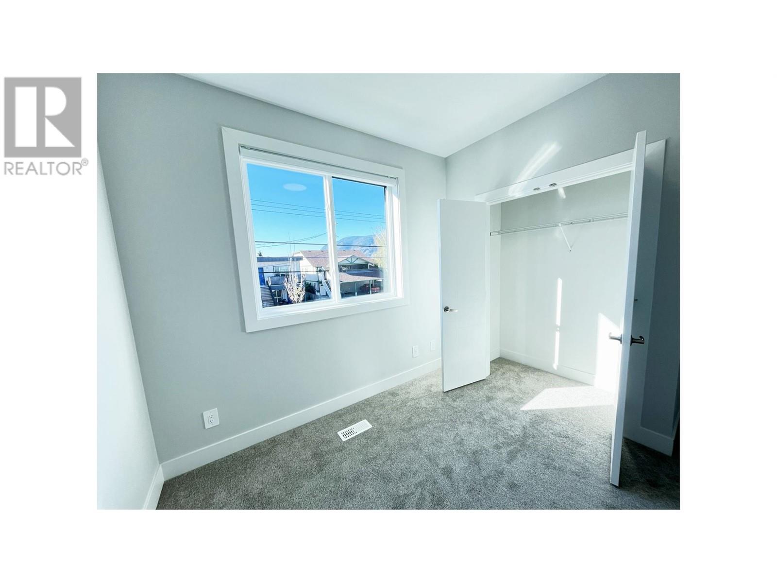 125 Calgary Avenue Unit# 102 Penticton