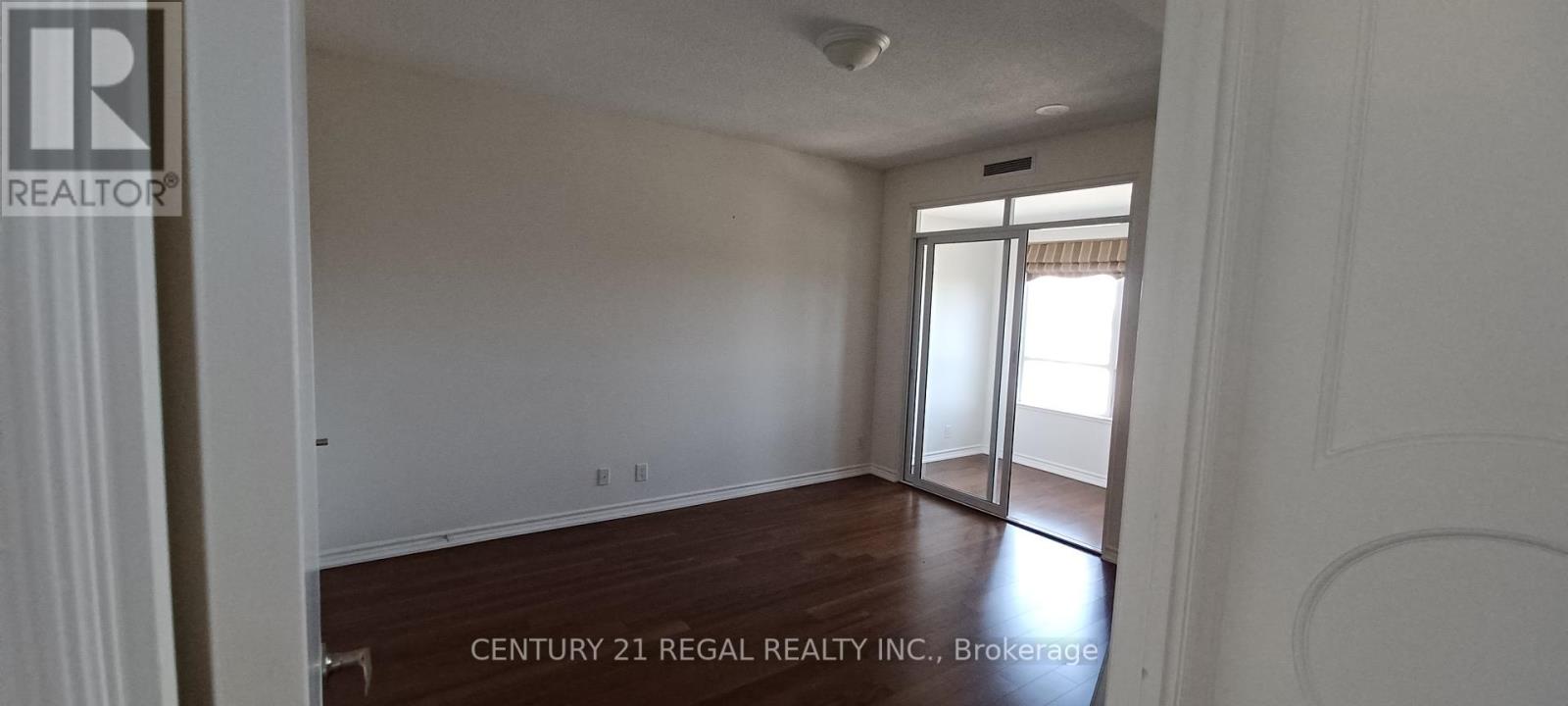 Property at 1401 - 9235 JANE STREET image 4