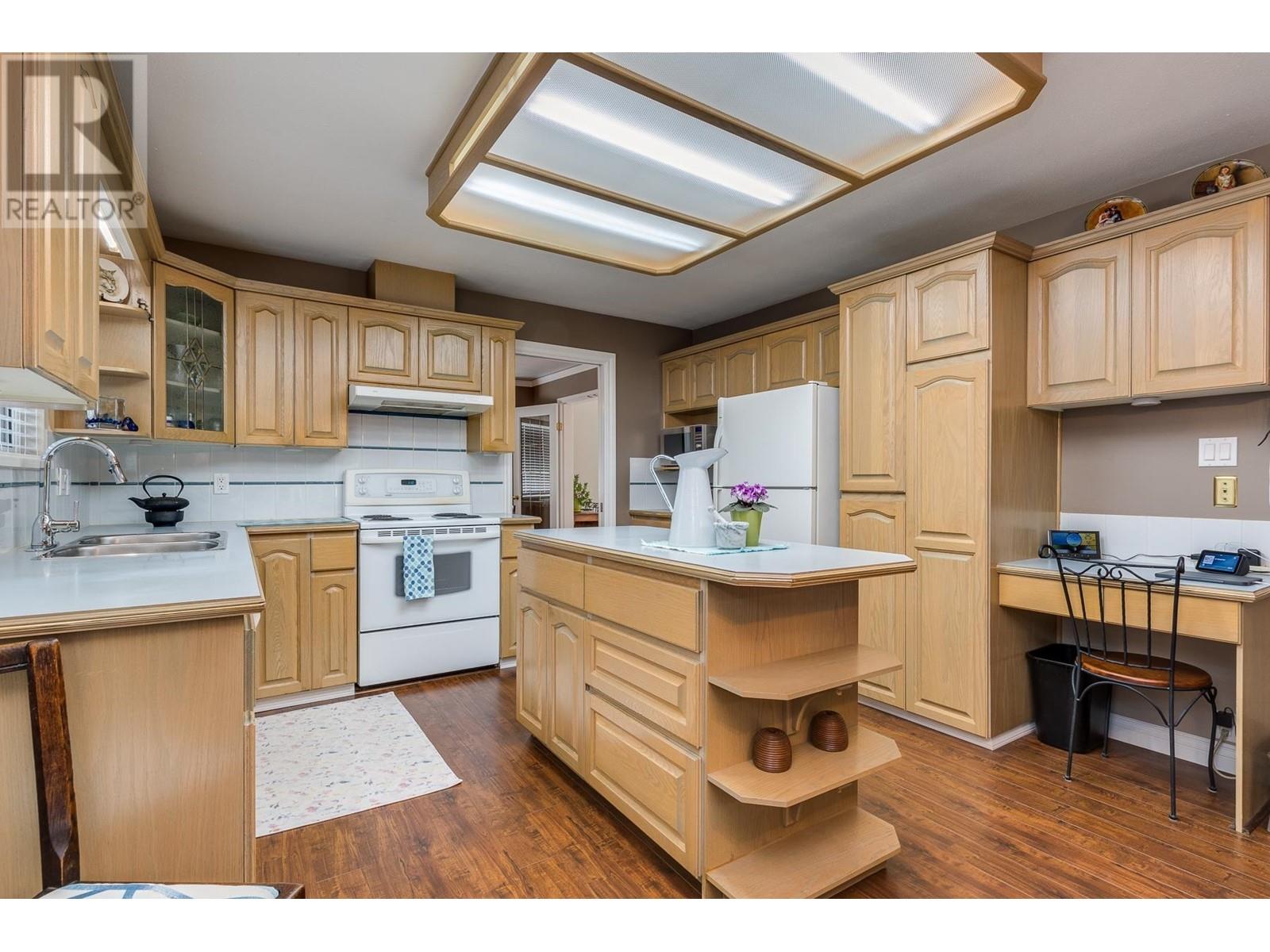 631 Swanson Place, Port Coquitlam, British Columbia  V3B 7M2 - Photo 12 - R2929740