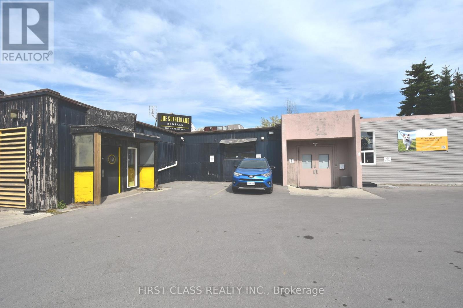 2 - 3 CARLAW AVENUE, Toronto, Ontario